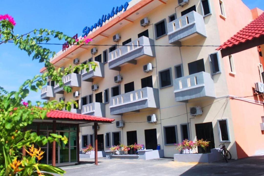 Hotel & Chalet Sportfishing Pnk Teluk Bahang Exterior photo